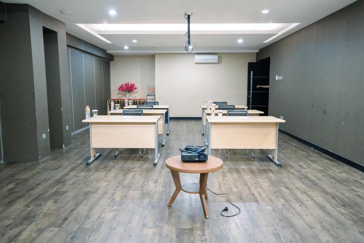 Kalya Hotel Bandung Dago Экстерьер фото