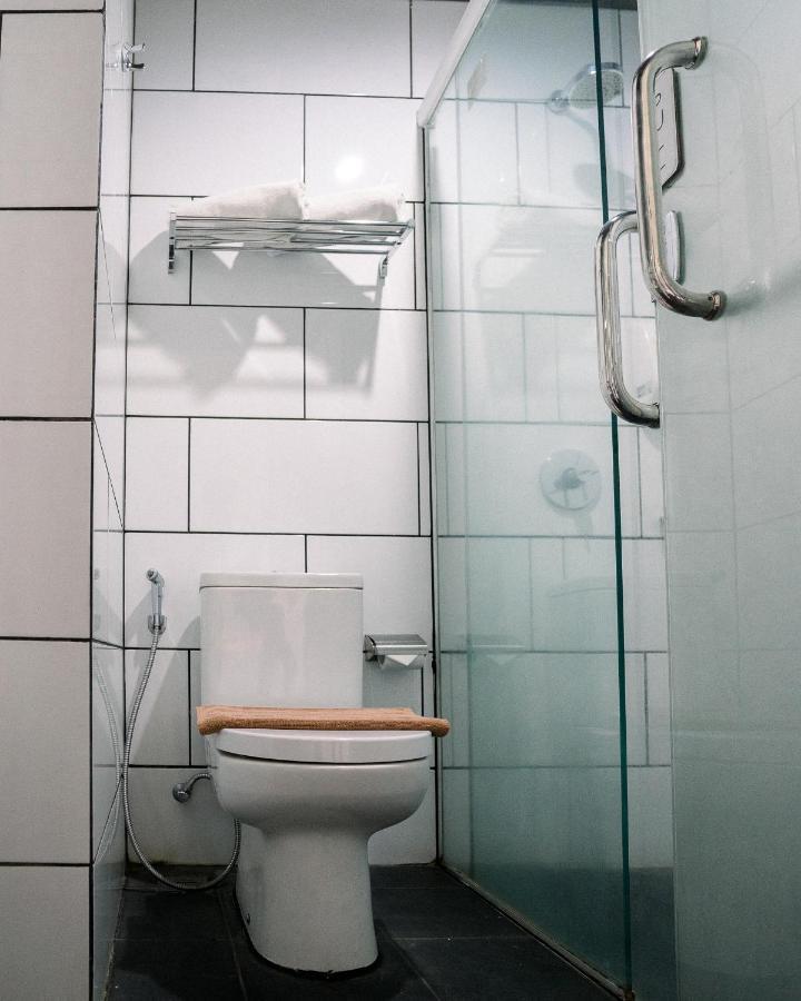 Kalya Hotel Bandung Dago Экстерьер фото