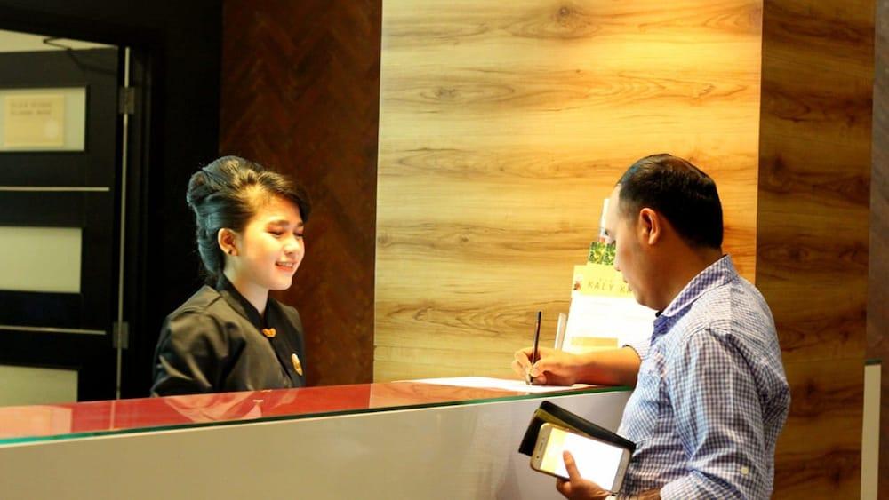 Kalya Hotel Bandung Dago Экстерьер фото
