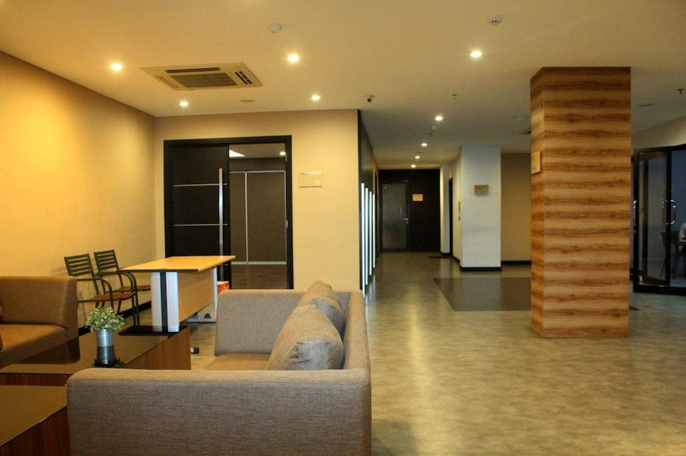 Kalya Hotel Bandung Dago Экстерьер фото