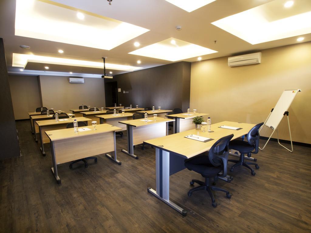 Kalya Hotel Bandung Dago Экстерьер фото