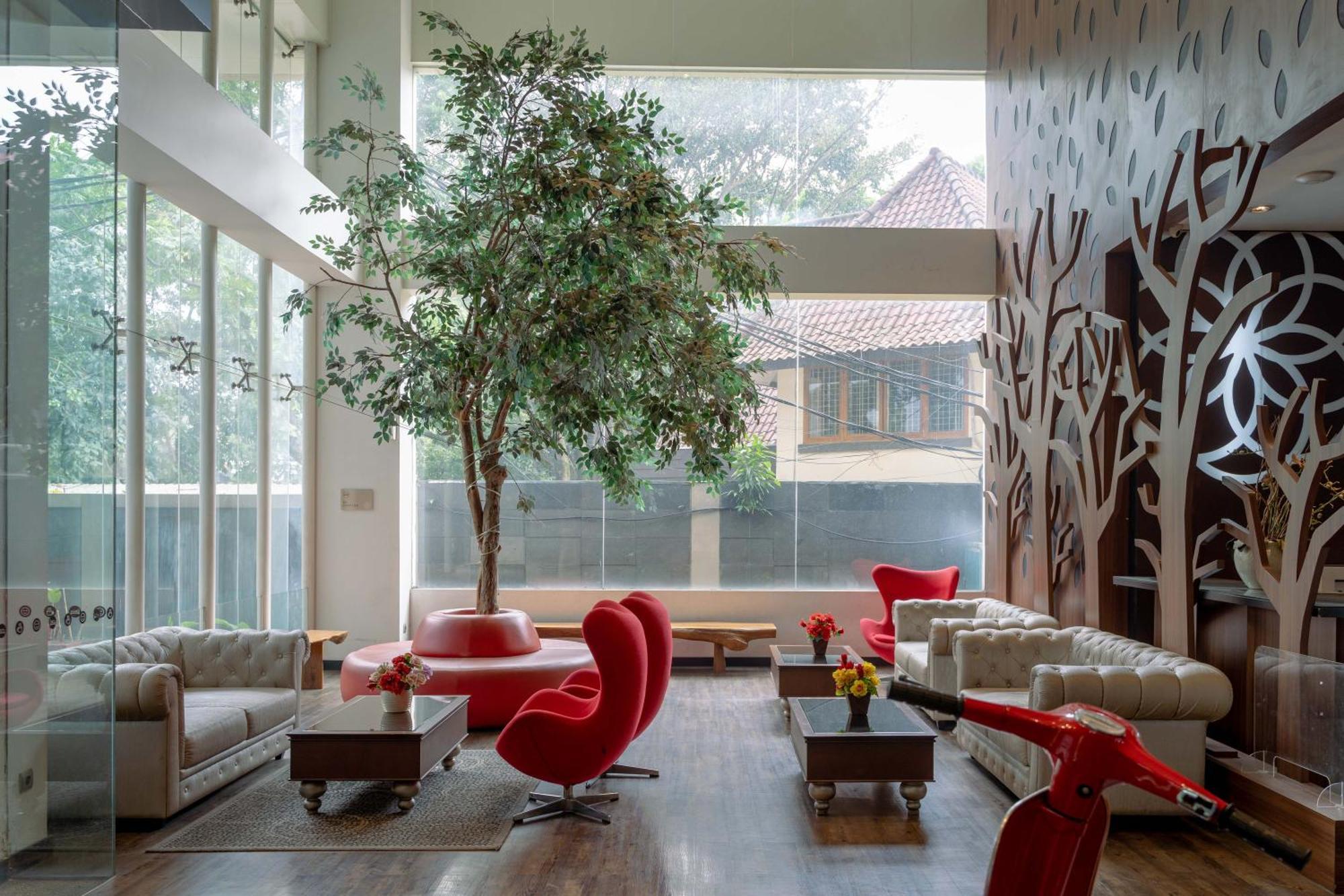 Kalya Hotel Bandung Dago Экстерьер фото