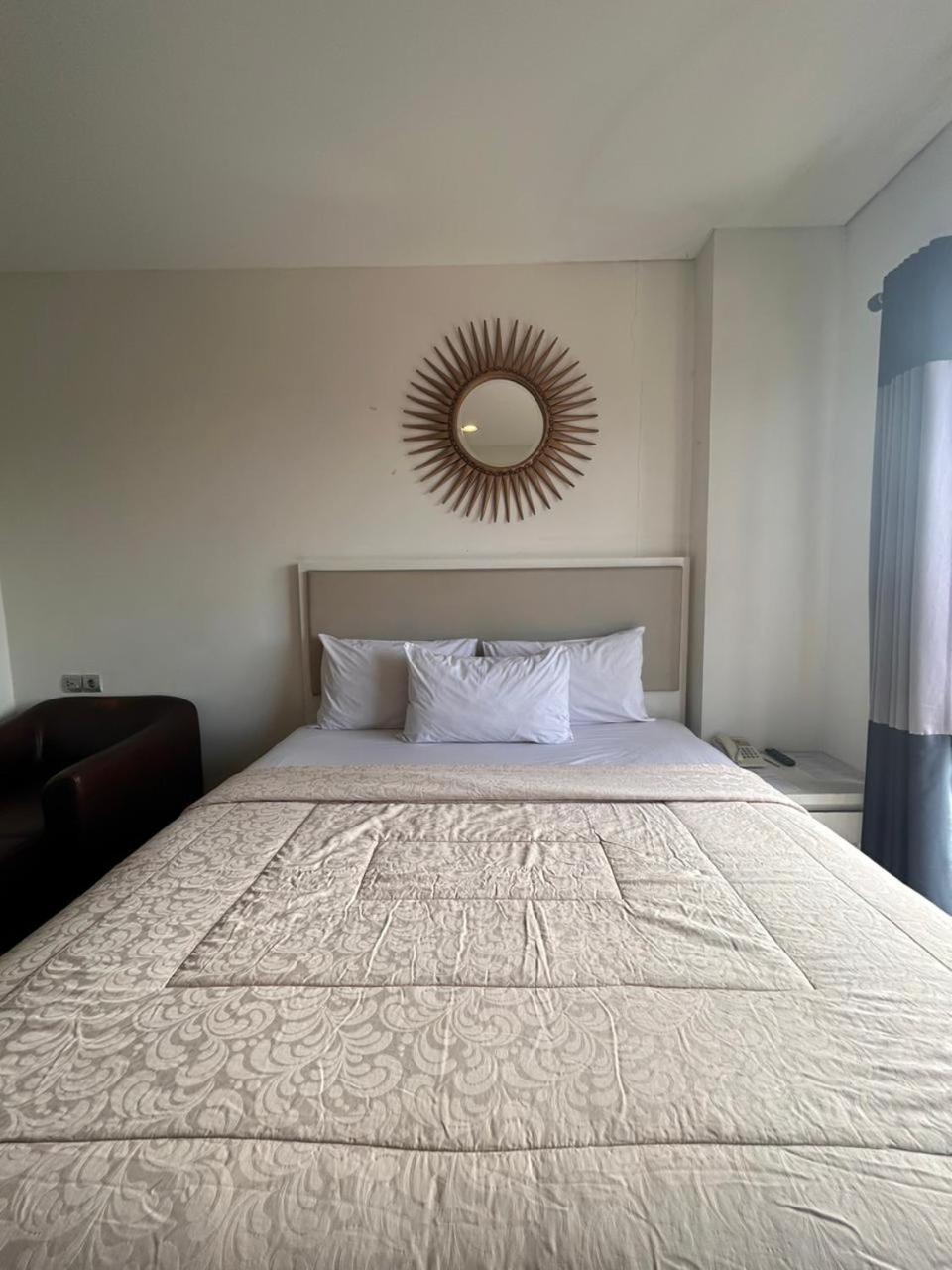 Kalya Hotel Bandung Dago Экстерьер фото