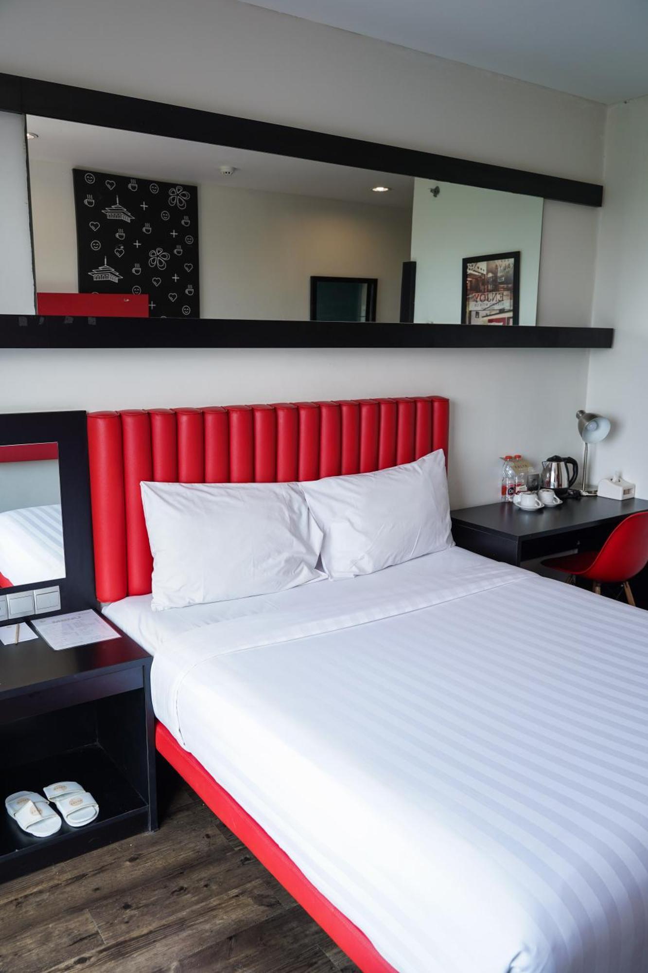 Kalya Hotel Bandung Dago Экстерьер фото