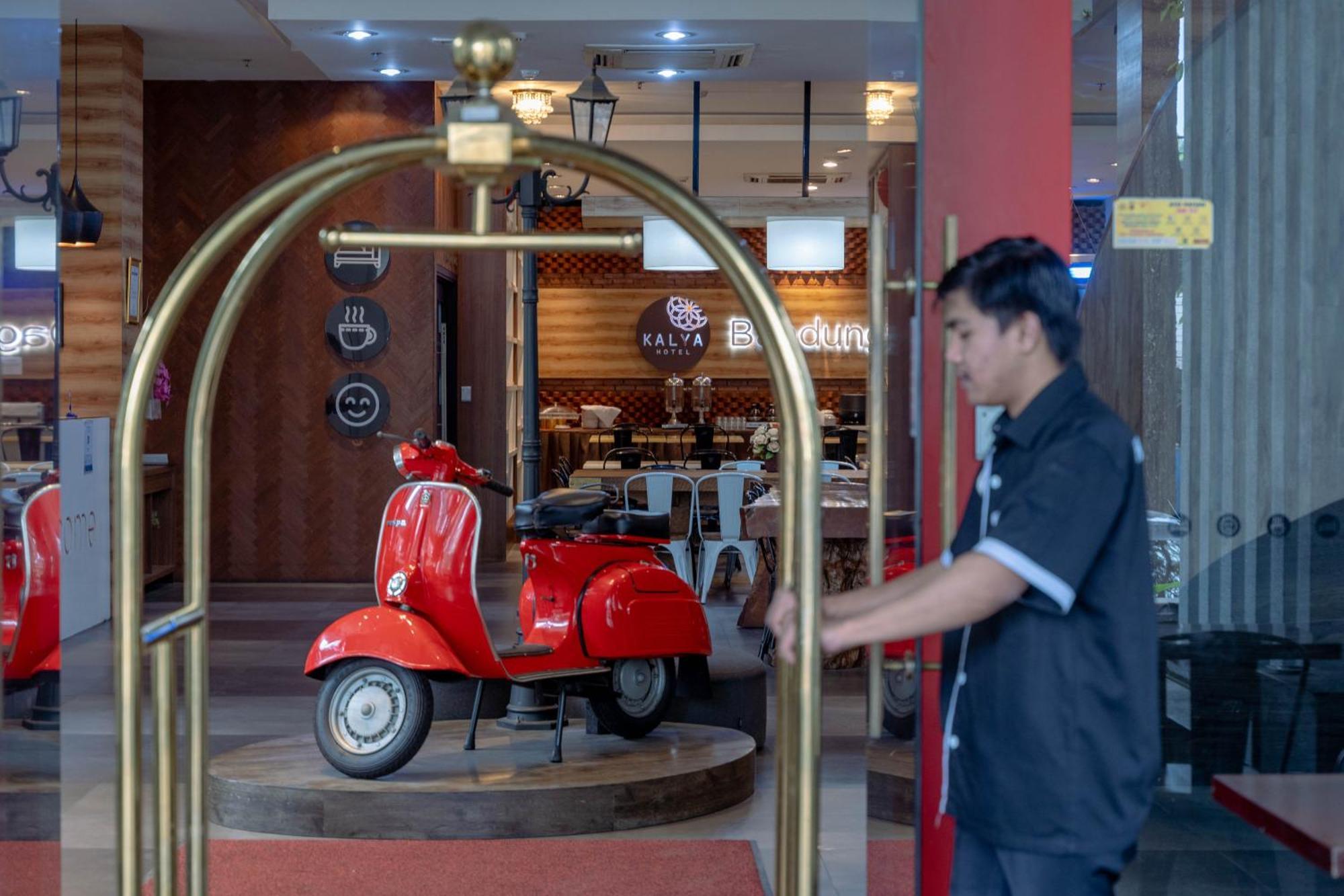 Kalya Hotel Bandung Dago Экстерьер фото