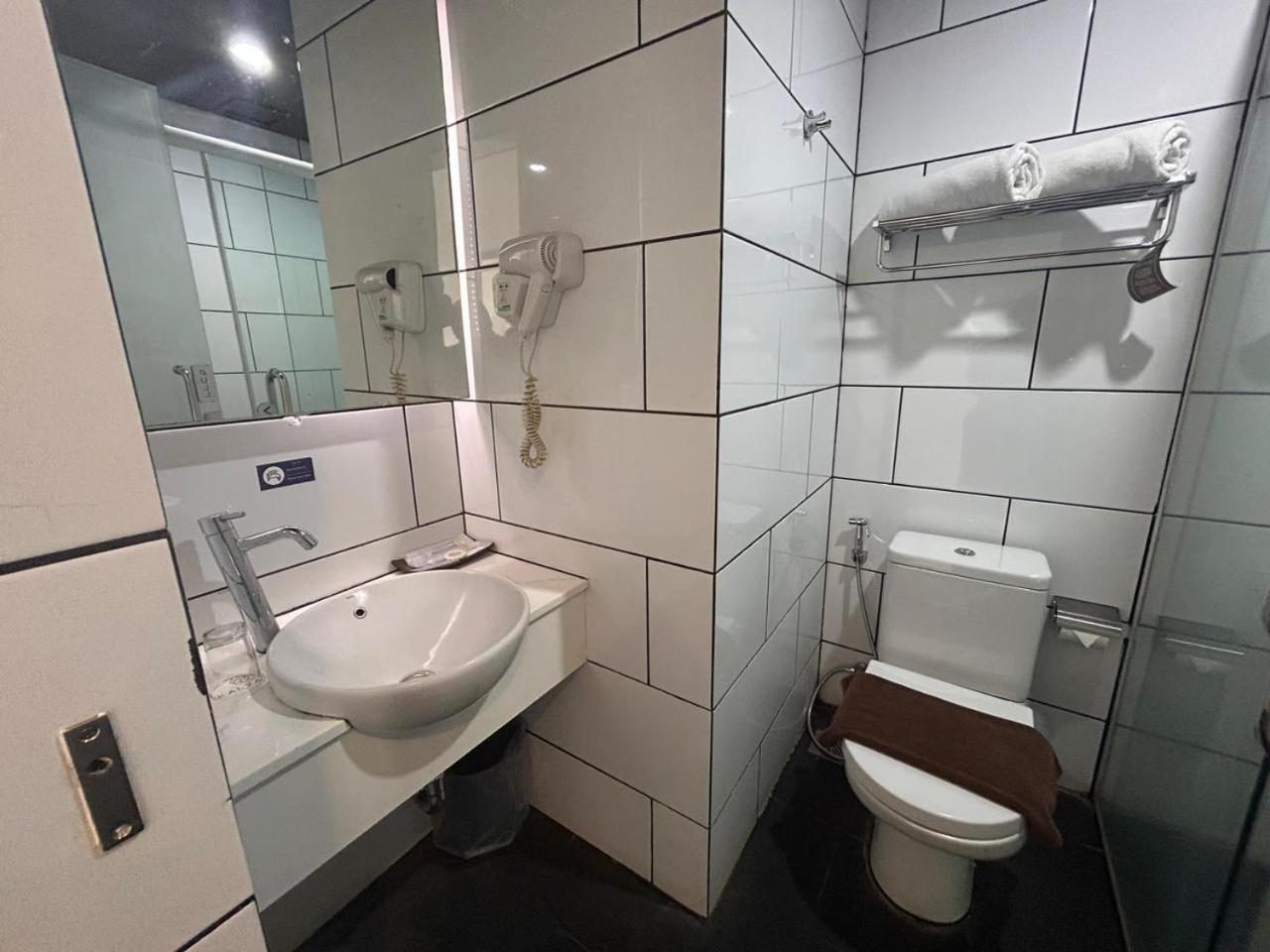 Kalya Hotel Bandung Dago Экстерьер фото